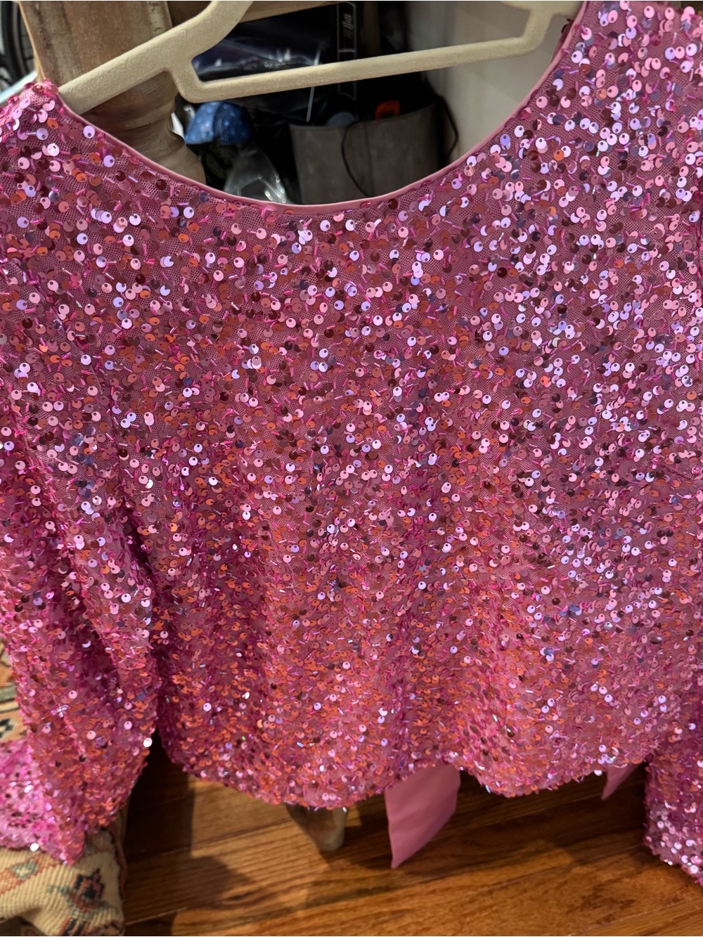 Pink Sequin Women's Party Top with tie bow in back, NWT size M